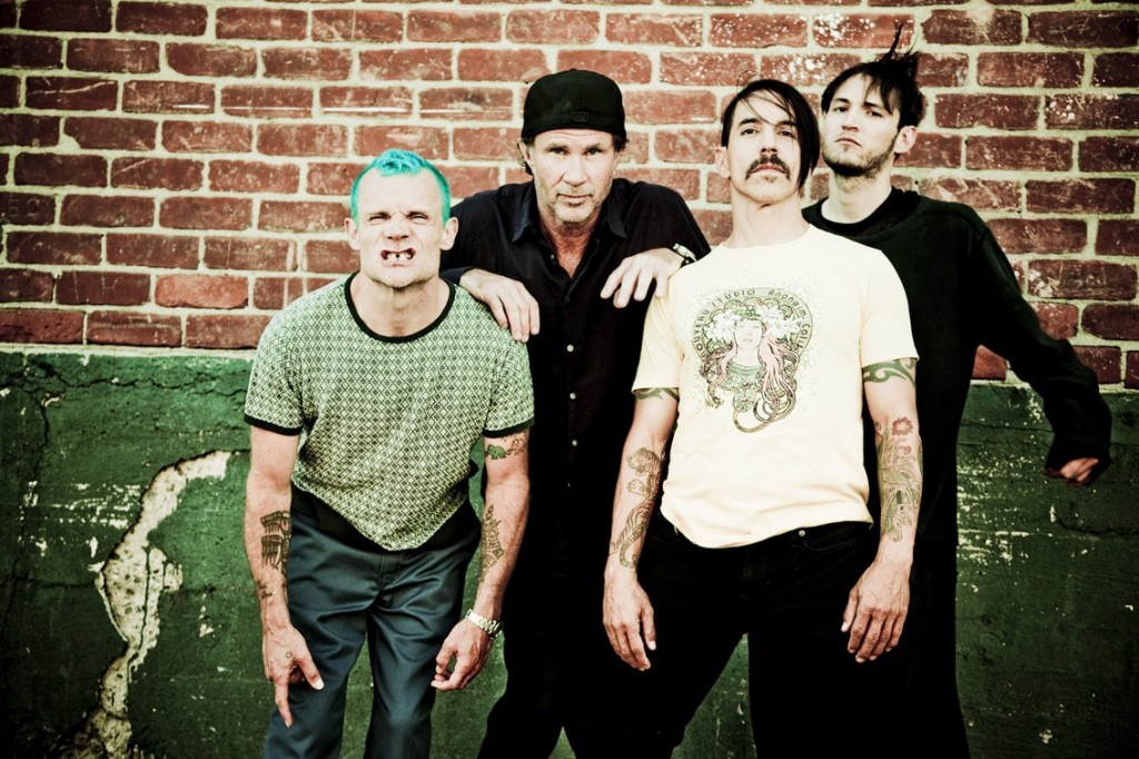 Red-Hot-Chili-Peppers-01-06-2011_164