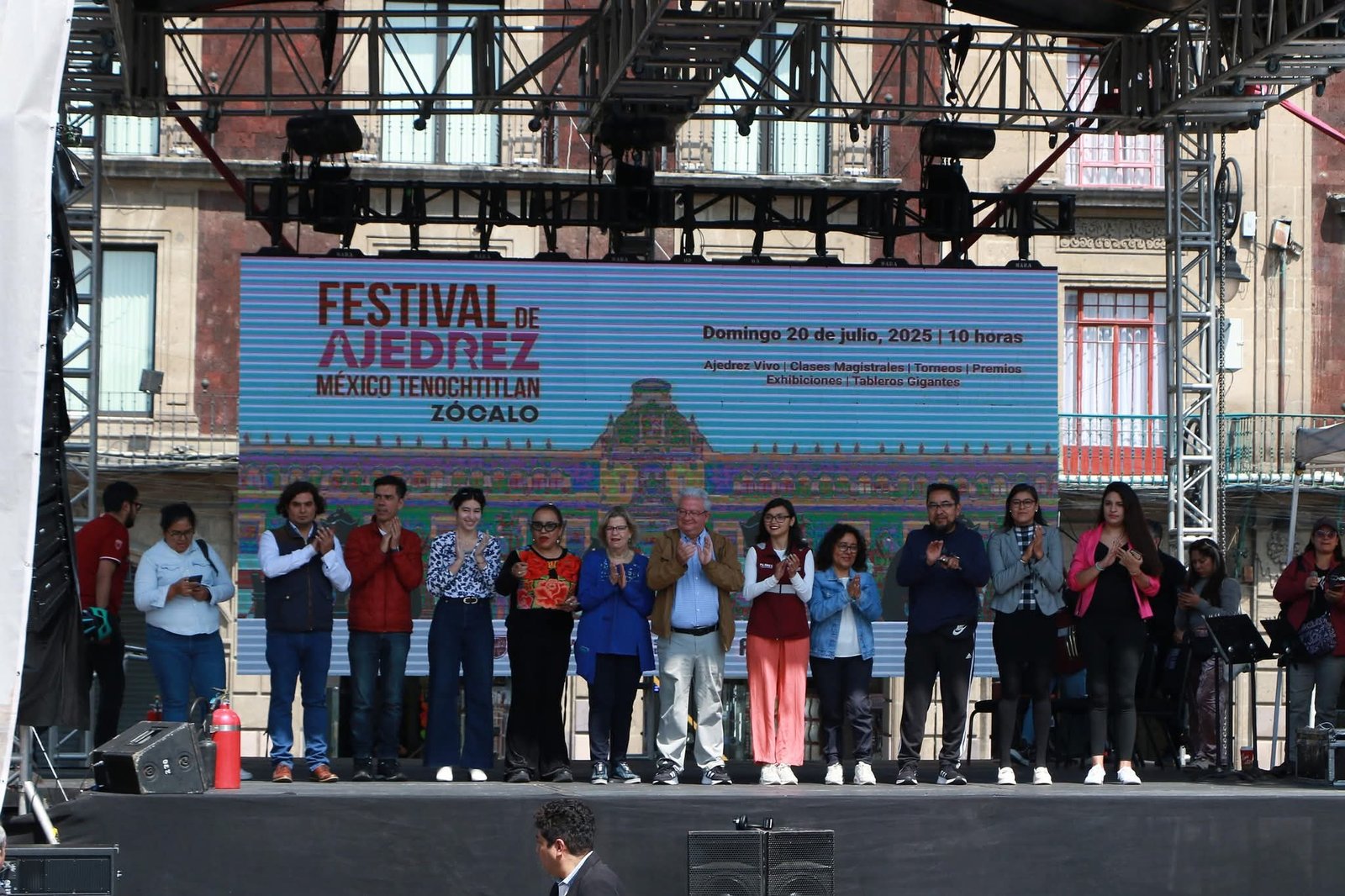 El Zócalo vibra con el Festival de Ajedrez México Tenochtitlan